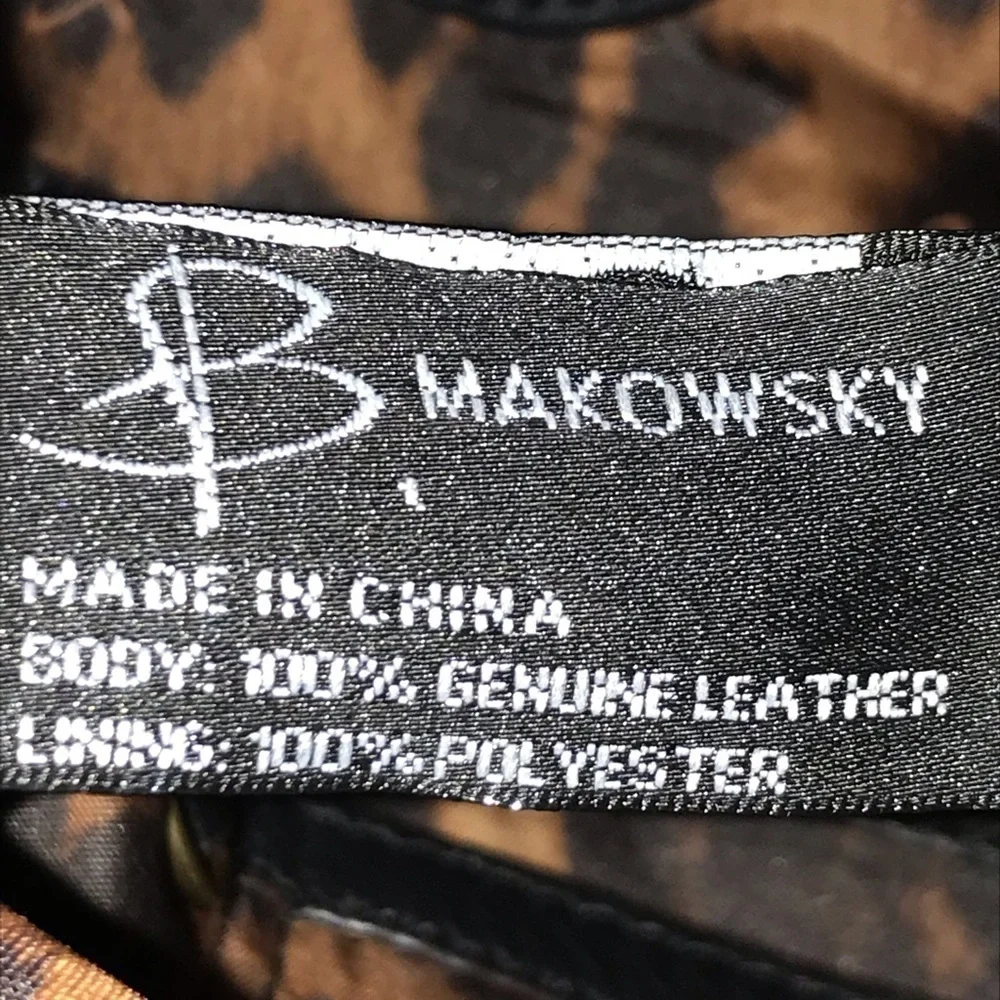 b.Makowsky Leather Purse with Gold Accents Large - Picture 7 of 11